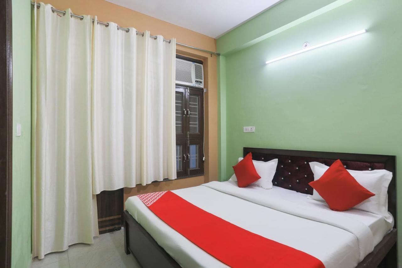 Hotel O Gdd Kuteer Noida Buitenkant foto