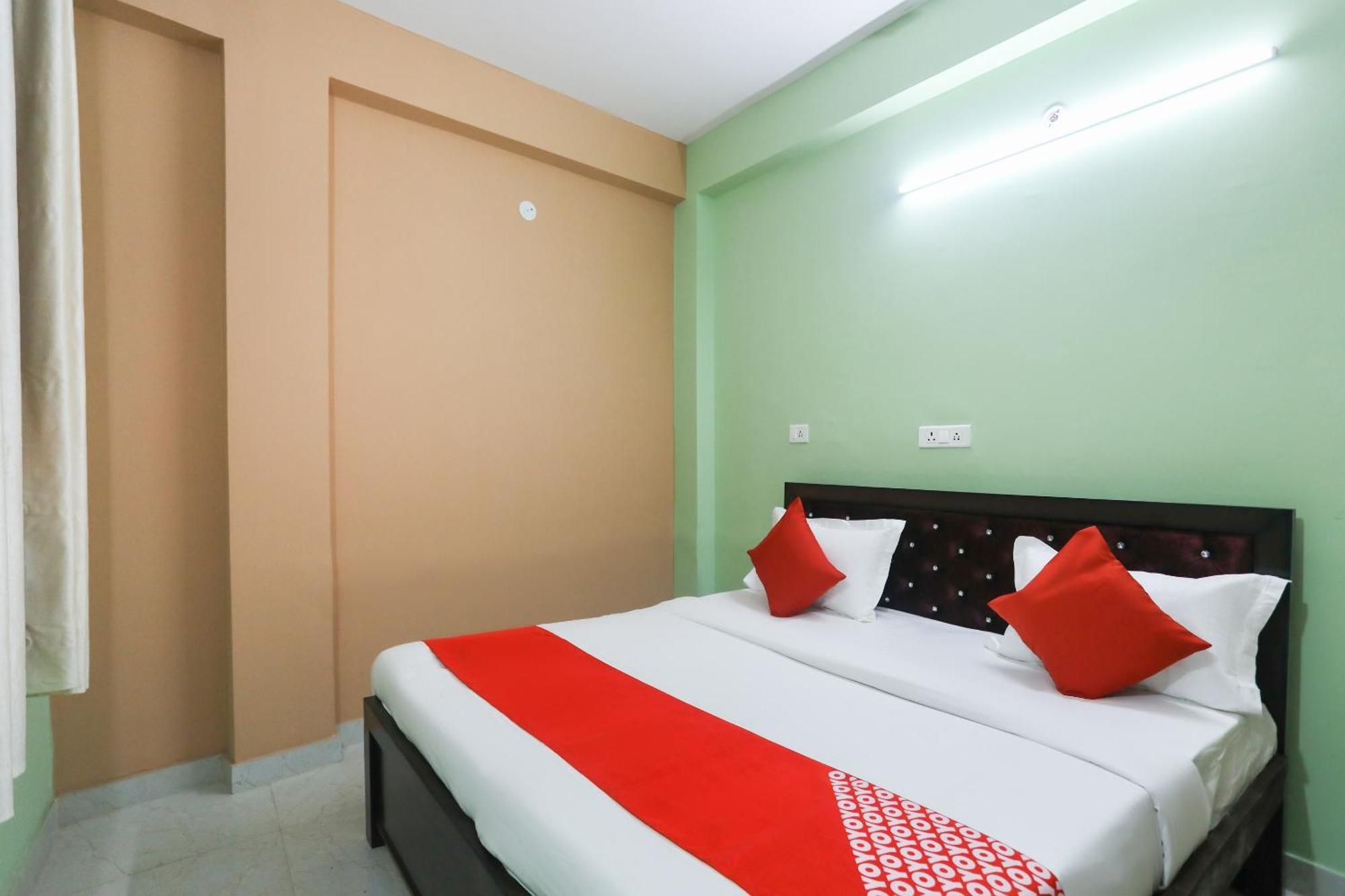 Hotel O Gdd Kuteer Noida Buitenkant foto
