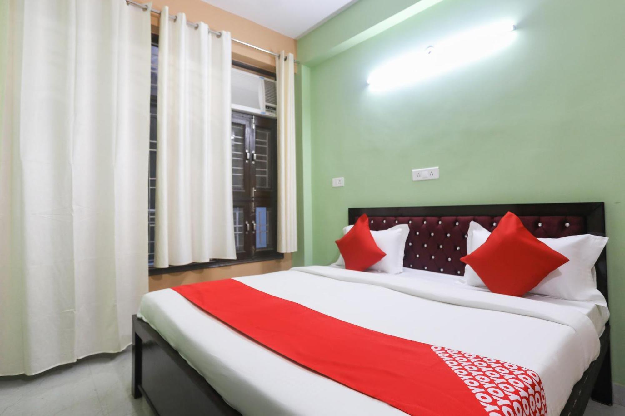 Hotel O Gdd Kuteer Noida Buitenkant foto