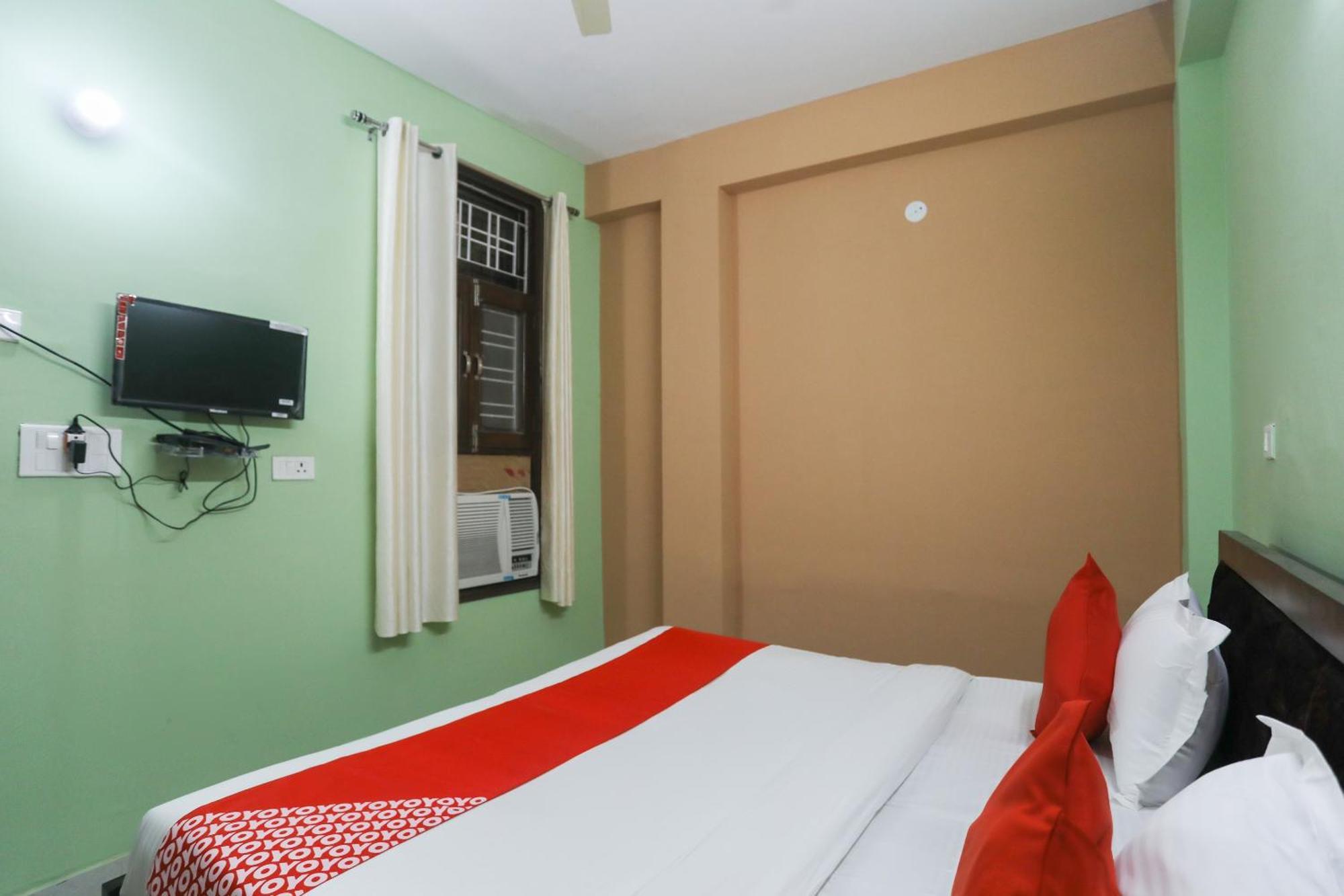 Hotel O Gdd Kuteer Noida Buitenkant foto